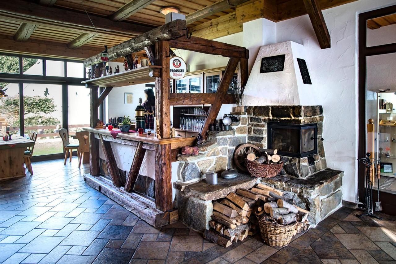 Am Roten Hammer I Gasthof Und Pension Oberwiesenthal Exterior foto